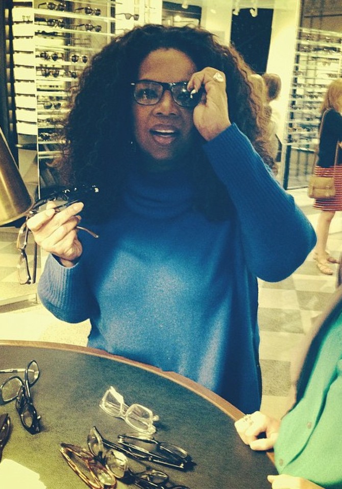 Photos Of Oprah Wearing Glasses 