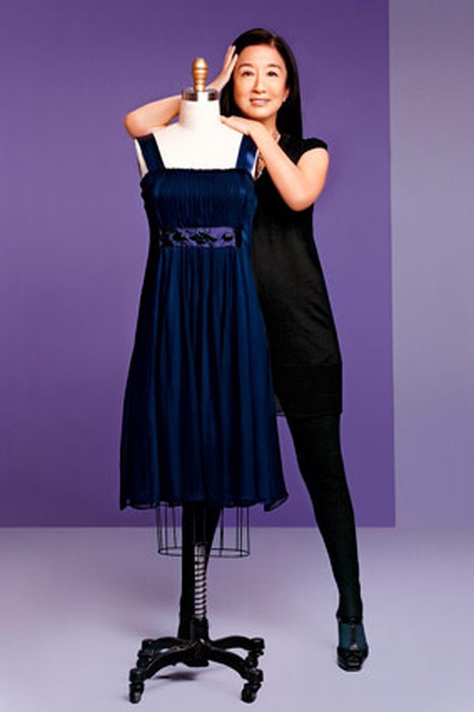 Simply Vera Vera Wang stretch pull on pants. Come in navy, purple, and  gray.