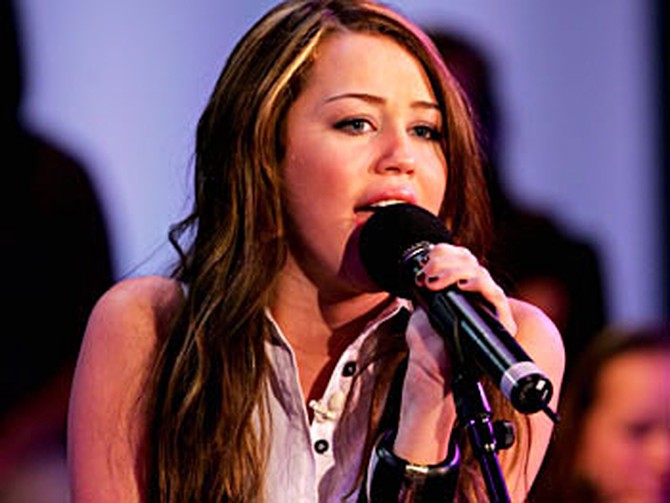 Miley Cyrus sings 'I Miss You.'
